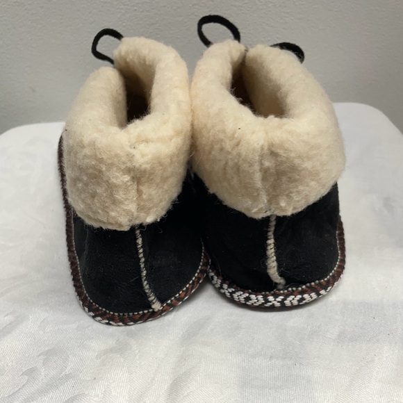 🖤Madden Girl Slippers🖤 - Picture 5 of 11